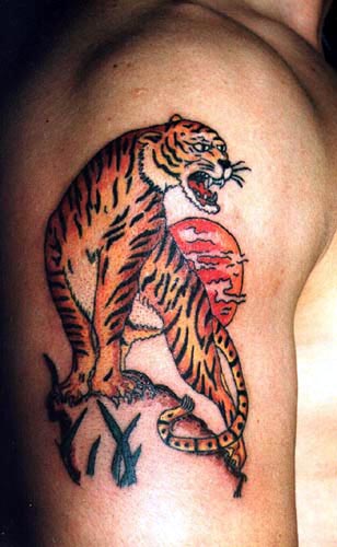 Tatuaże 1 - TATTOO8.JPG