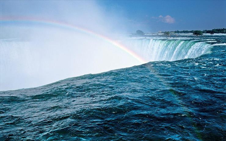 TAPETY WODOSPADY - Natural Wonder Niagara Falls.jpg