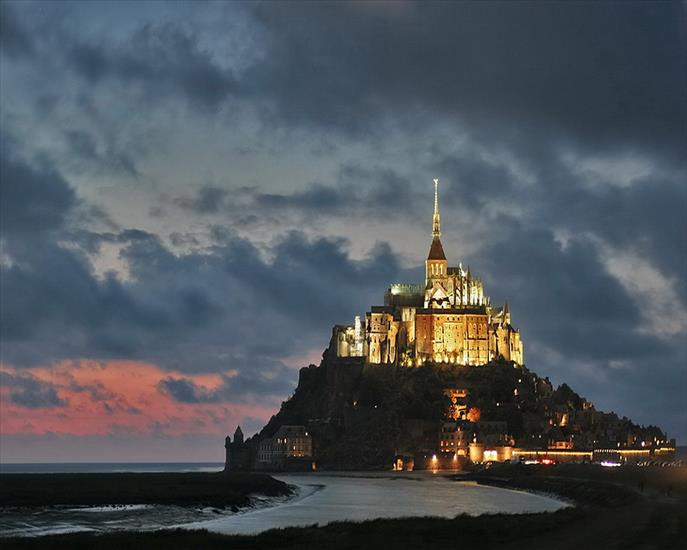 Budowle - Mont Saint Michel.jpg