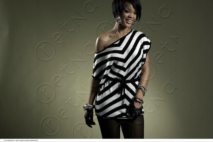 Rihanna - 0723.jpg