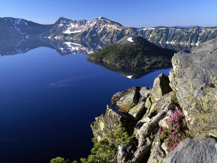 Tła tapety na pulpit HD - Wizard-Island_-Crater-Lake-National-Park_-Oregon.jpg