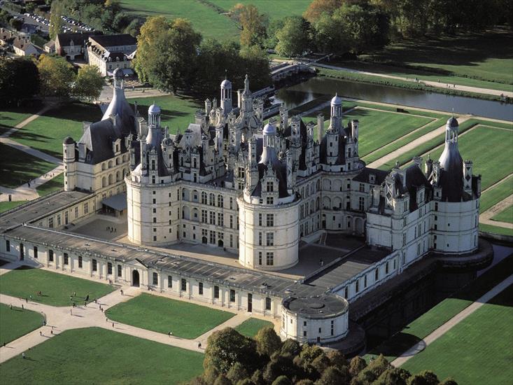 Zamki,Pałace,Dwory - Chambord_Castle._Val-de-Loire_France.jpg