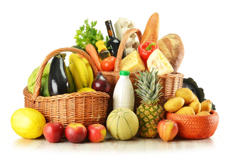 Fruit and Vegetable in Basket - fotolia_34077343.jpg