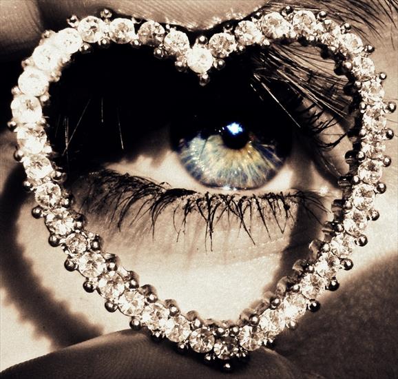 Oczy - Look through the heart.jpg